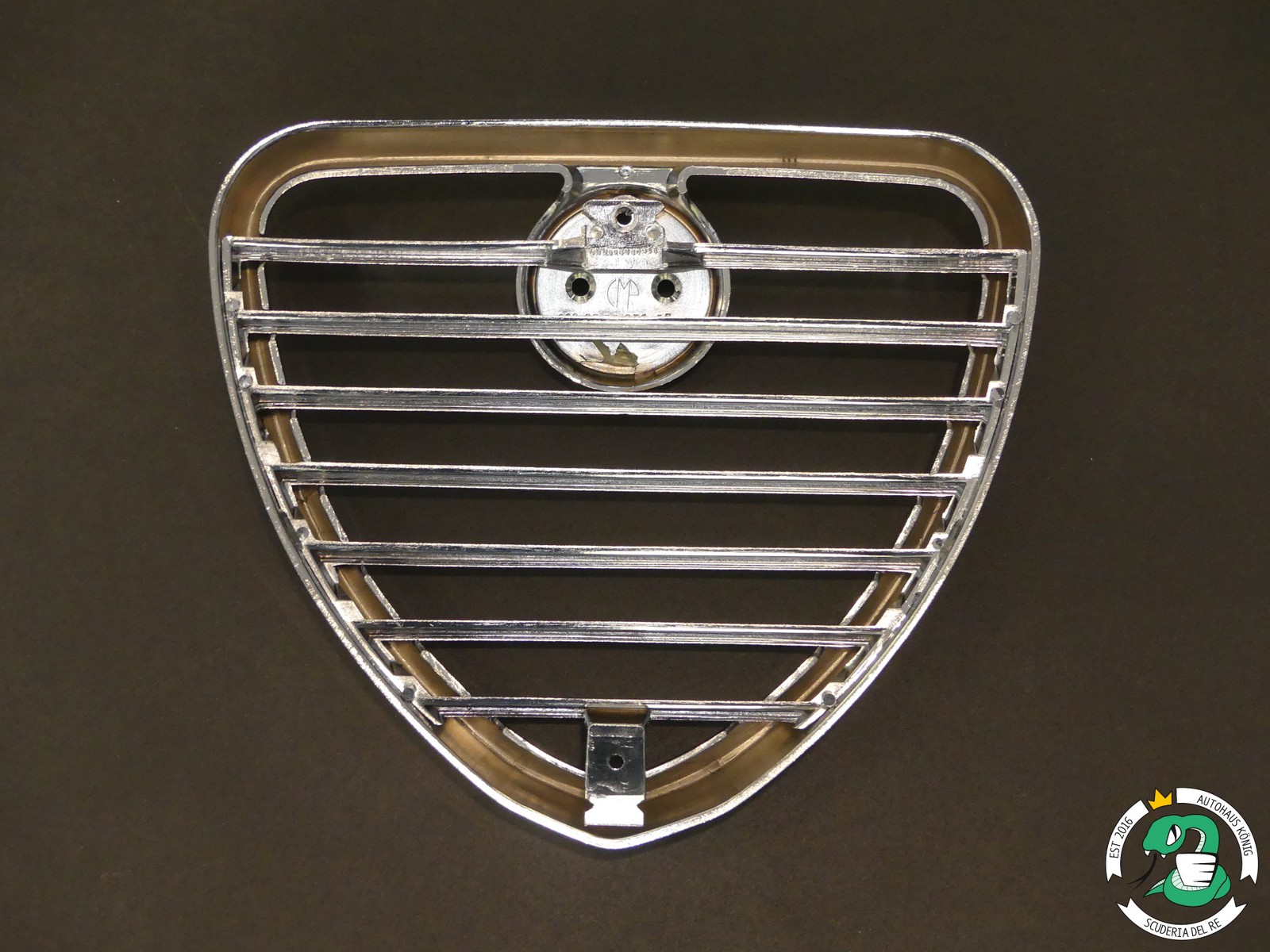 60725452 - Scudetto / Kühlergrill Mitte Alfetta Limousine 1. Serie