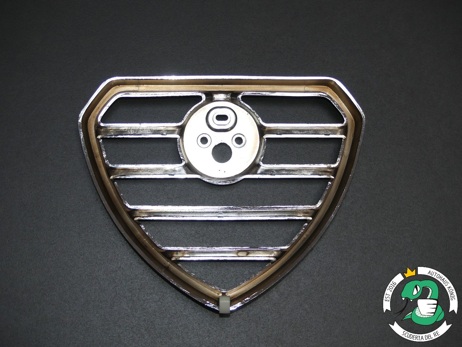 60729726 - Scudetto / Kühlergrill Mitte Giulietta